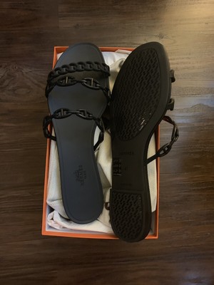 hermes black flip flops