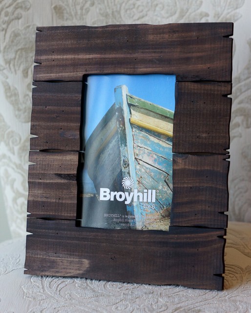 Broyhill Photo Frame Wood Refined Rustic Design for a 4x6 Photo, Unique