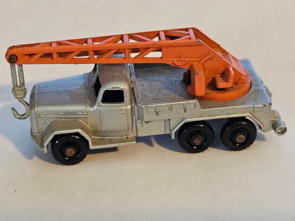 ミニカー MATCHBOX No.30 CRANE TRUCK German Crane Matchbox Regular Wheel 30 Magirus Deutz Crane Truck BPW Silver