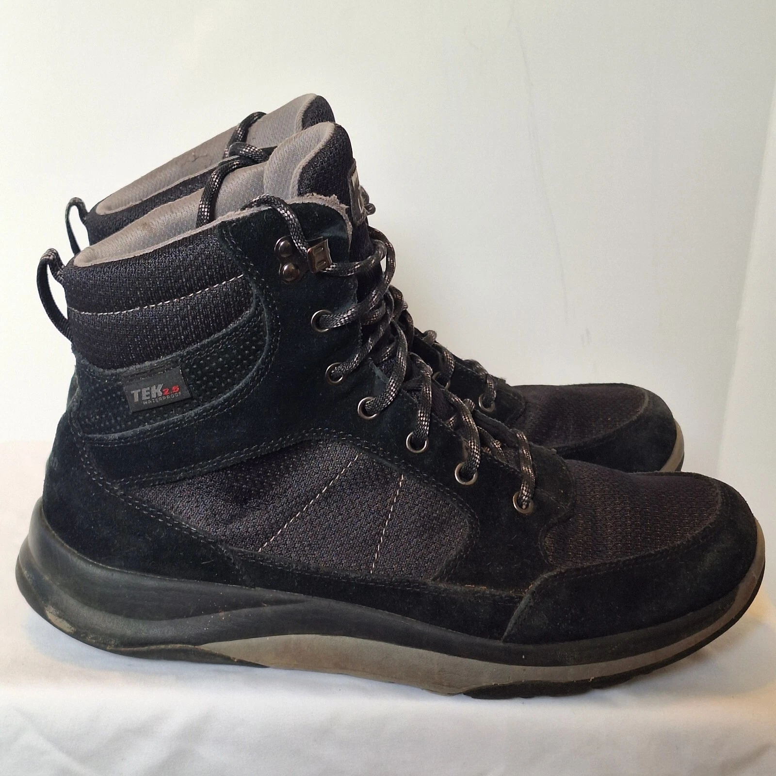 LL Bean Mens Black Suede Tek 2.5 Hiking Trail Boots 10 Medium Primaloft Flaw