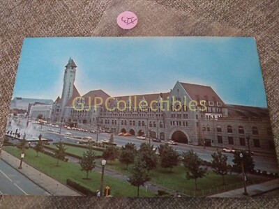 P3CJX Train or Station Postcard Railroad RR UNION STATION ST LOUIS MO DOWNTOWN