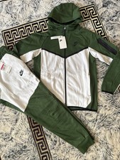 nike tech fleece tracksuit small