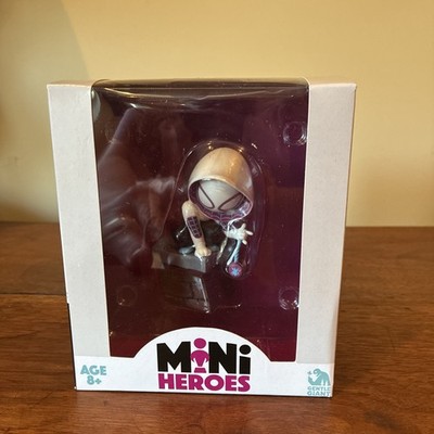 RARE Marvel Mini Hero s Spider Gwen PVC Statue Collectible. Brand new. 