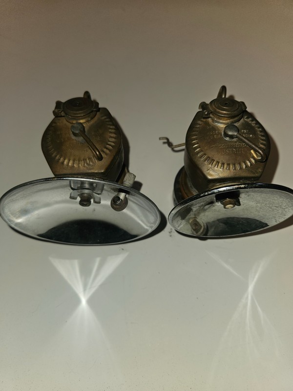 Vintage Justrite carbide miners lamps (2)