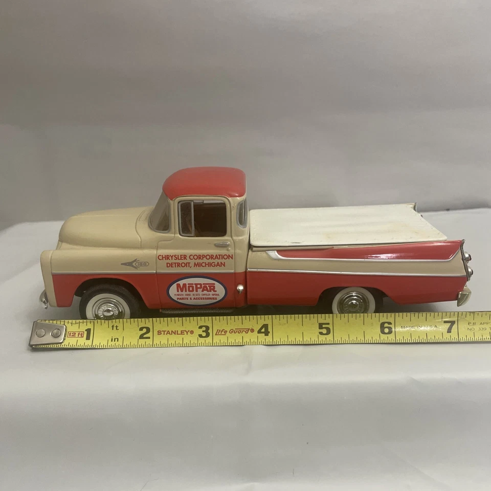 SPEC CAST - MOPAR PARTS 1957 DODGE SWEPTSIDE PICKUP TRUCK - 1/25 DIECAST BANK - Image 2 of 4