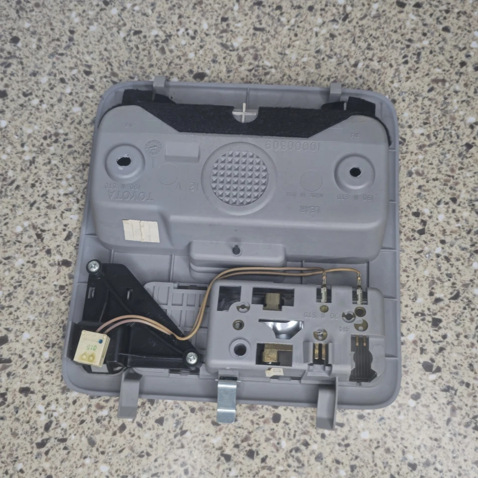 2001-2005 Toyota RAV4 Dome Map Light Reading Lamp Roof Gray Original 10000309 - Image 3 of 4