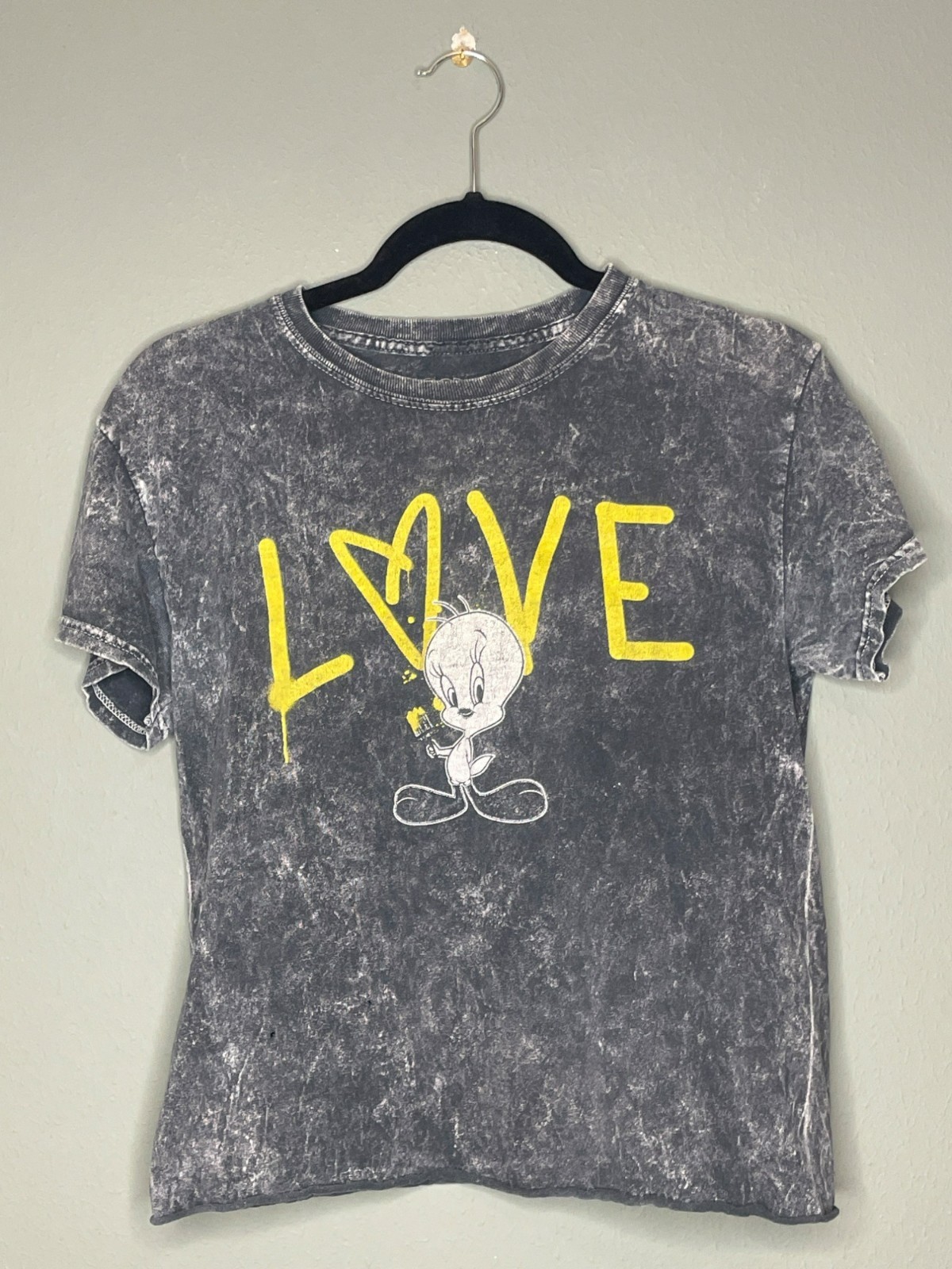 Looney Tunes Tweety Bird Love Women's Small T-Shirt Vintage Wash