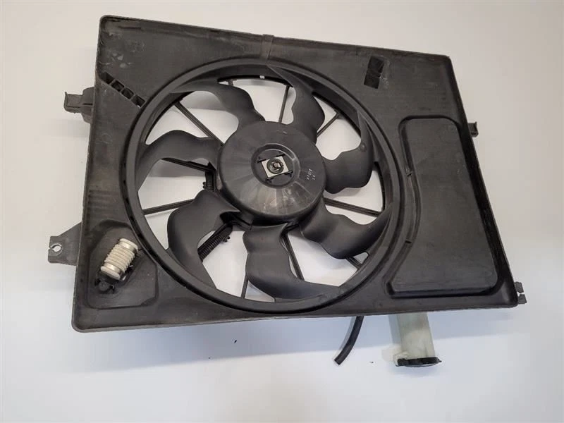 11-15 HYUNDAI ELANTRA Ventilador Radiador Motor Ventilador Conjunto Hatchback GT Foto 4 de 4