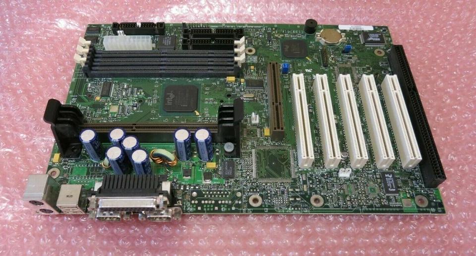 MB Gateway 400510 744110-202 Slot 1 Intel AA Motherboard Card - Image 2 of 4