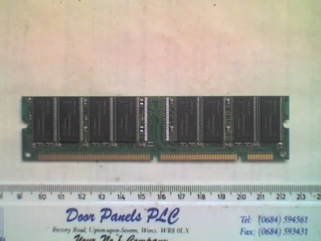 Infineon HYS64V32220GU-7.5-C2 256MB 133MHz 168pin CL3 PC133-333-520 DIMM Memory - Image 3 of 3