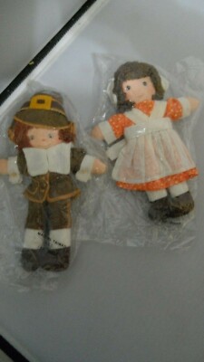 VINTAGE HALLMARK 1970'S THANKSGIVING PILGRIMS  ONE PAIR  NEW IN PKG