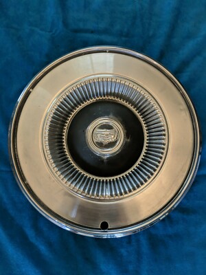 1972 - 1977 Ford or Mercury Hubcap 14  Comet, Maverick, Montego, Torino