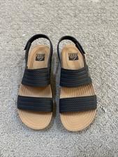 Reef Cushion Water Vista Black Sandals Womens Size 6 Nwob