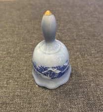 CURRIER & IVES-THE OLD HOMESTEAD IN WINTER-BLUE CERAMIC DINNER BELL  BEAUTIFUL!!