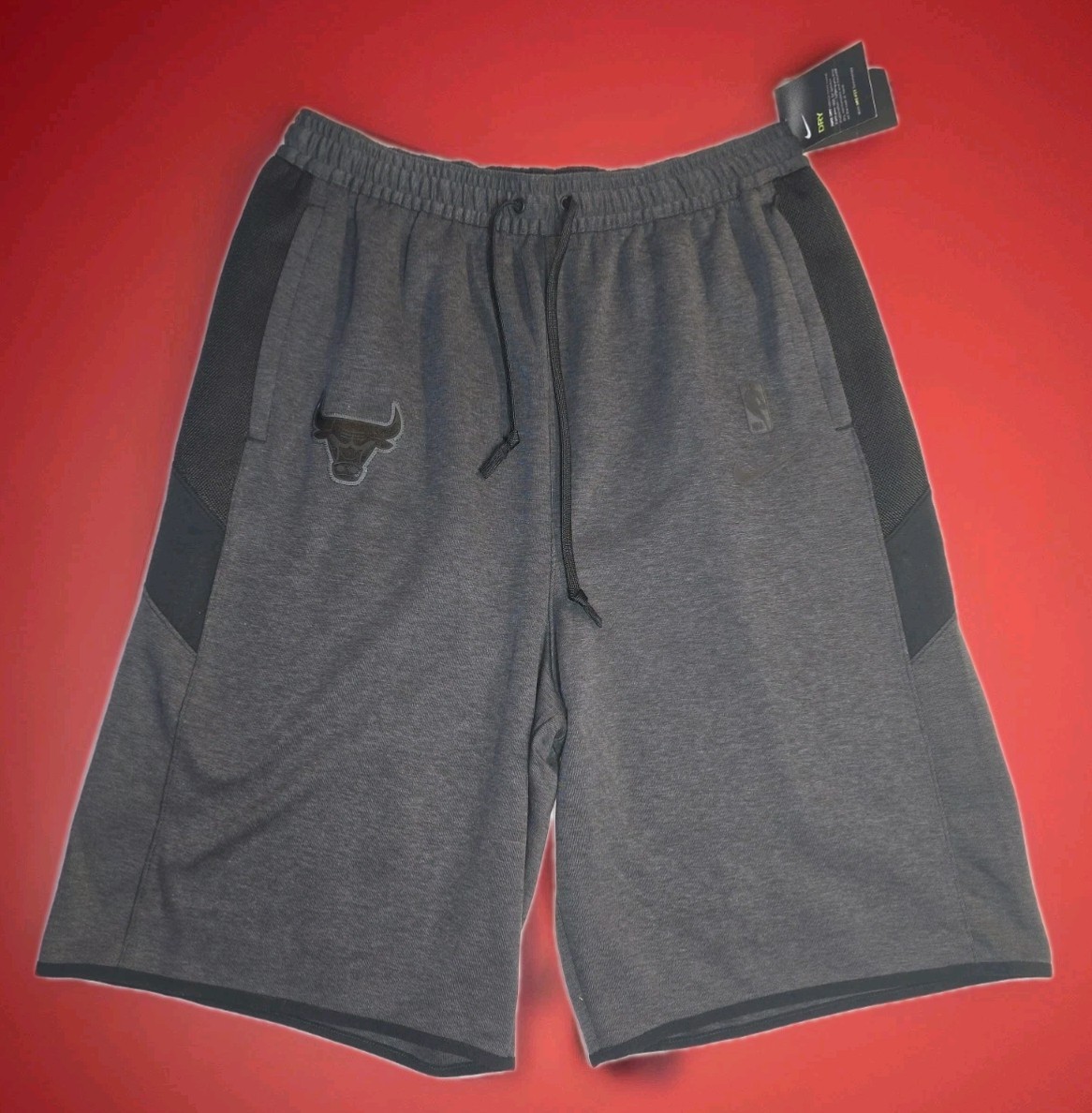Спортивная одежда шорты NWT Nike NBA