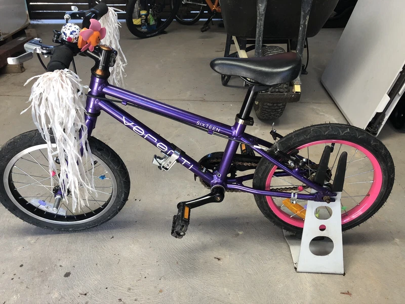 Kids bike gumtree Clearance