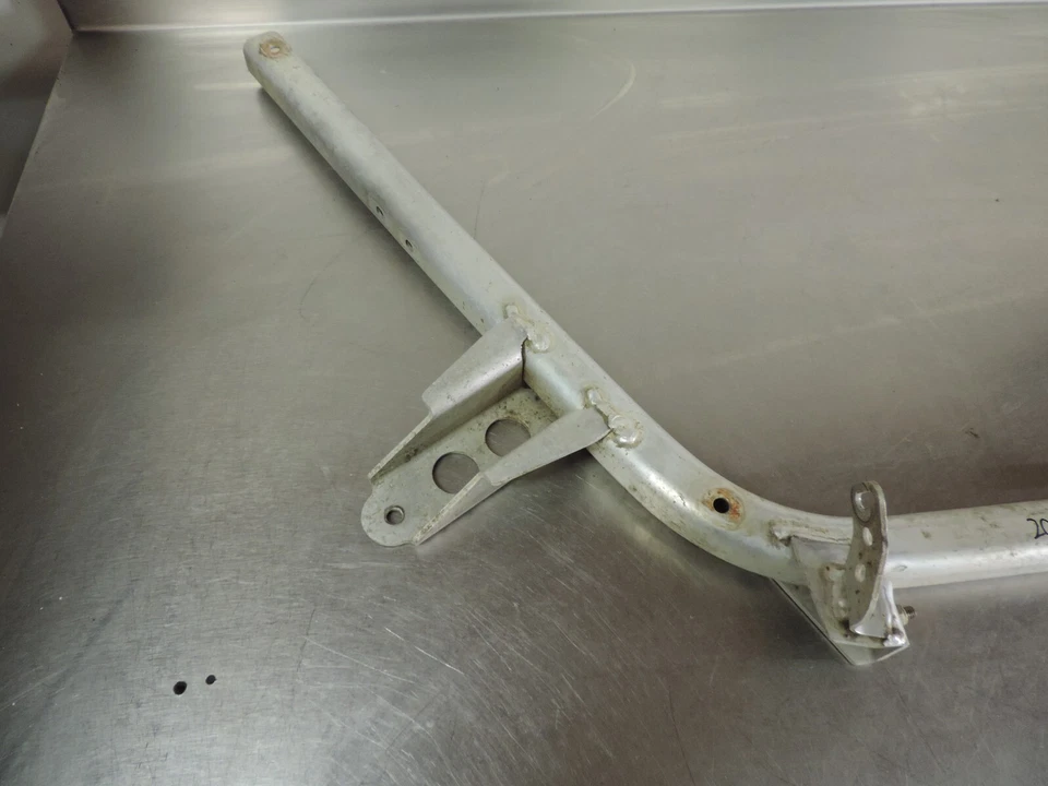 2006 Can Am Outlander 400 XT Front Fender Support Mount Bracket - Image 4 of 4