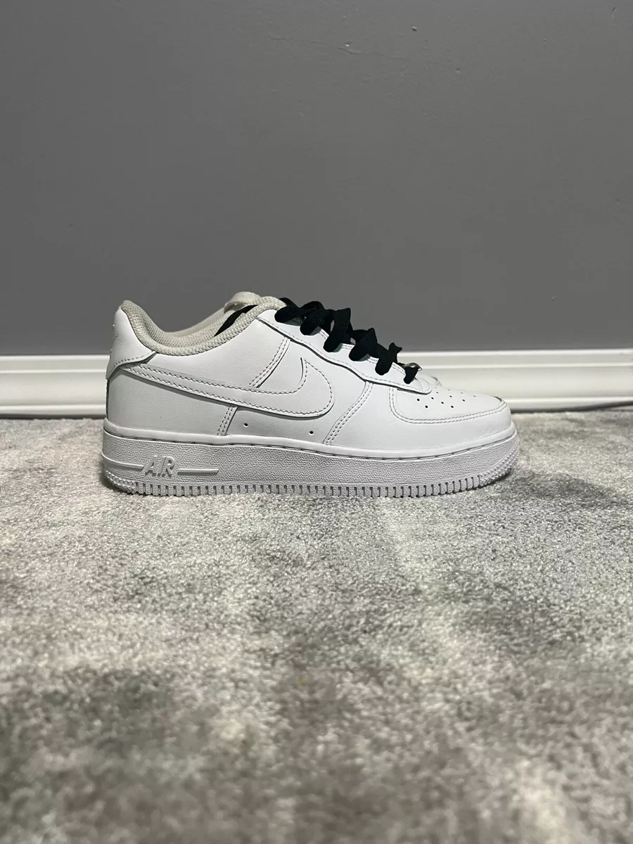 Nike Air Force One White, With Black Laces