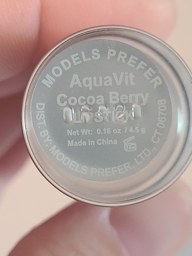 Models Prefer Aquavit Lipstick Cocoa Berry - Picture 2 of 3