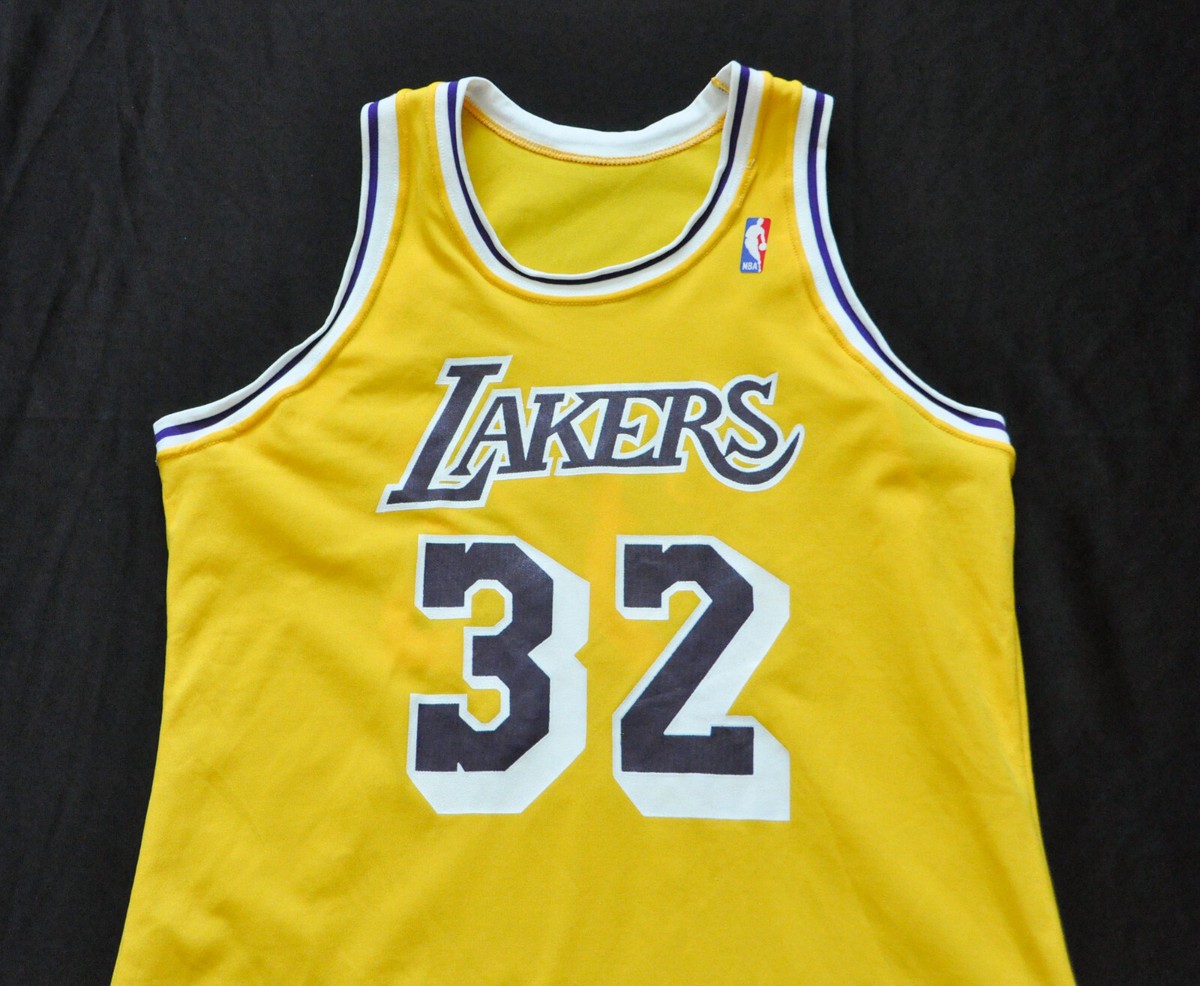 32 