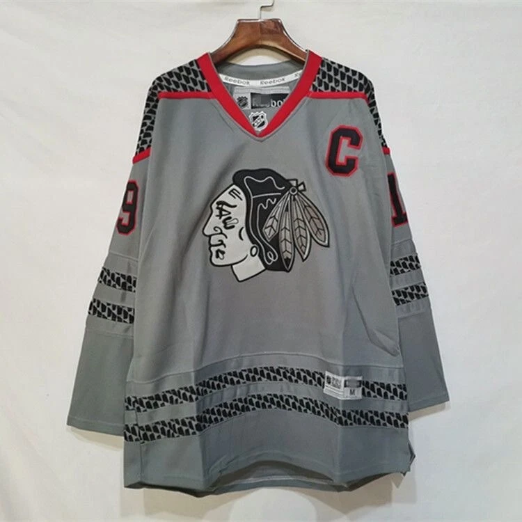 hjalmarsson blackhawks jersey