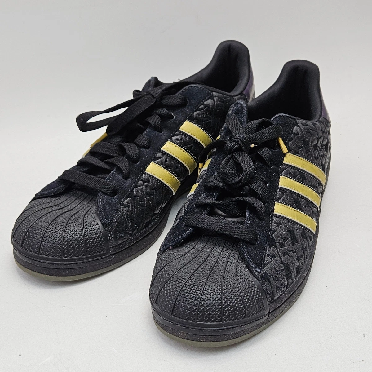 Star Wars x adidas Superstar 2 All-Over Star Wars Embossed for