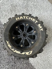 DURATRAX Hatchet MT 3.8" Mounted Tire Wheel (1) DTXC3588