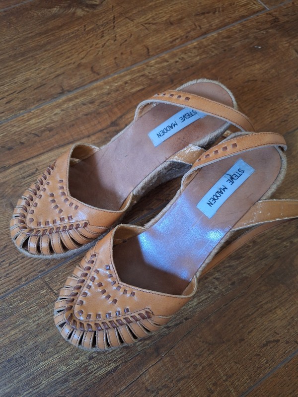 Steve Madden espadrille wedge 7 "Beachie"  / huarache style 