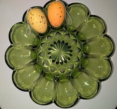 avocadogrüne Vintage-Servierplatte/Fairfield-Muster von Anchor Hocking 1970-1976