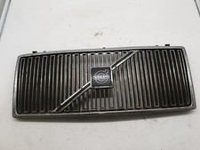 Calandre Volvo 740