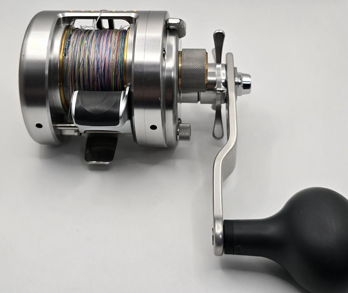 Shimano Ocea Calcutta Conquest 300 Type J-HG Baitcast Reel Right