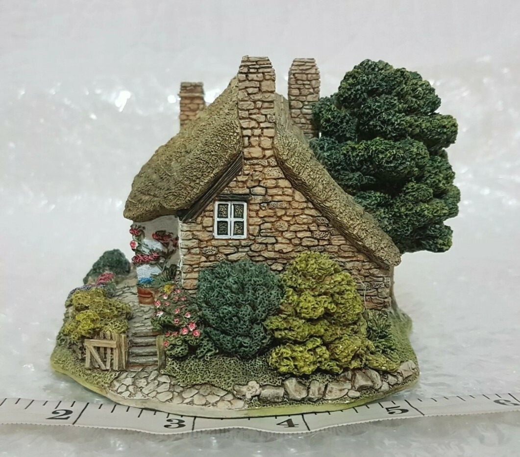 Lilliput Lane OLD MOTHER HUBBARD'S 1993 - Vintage - Mint