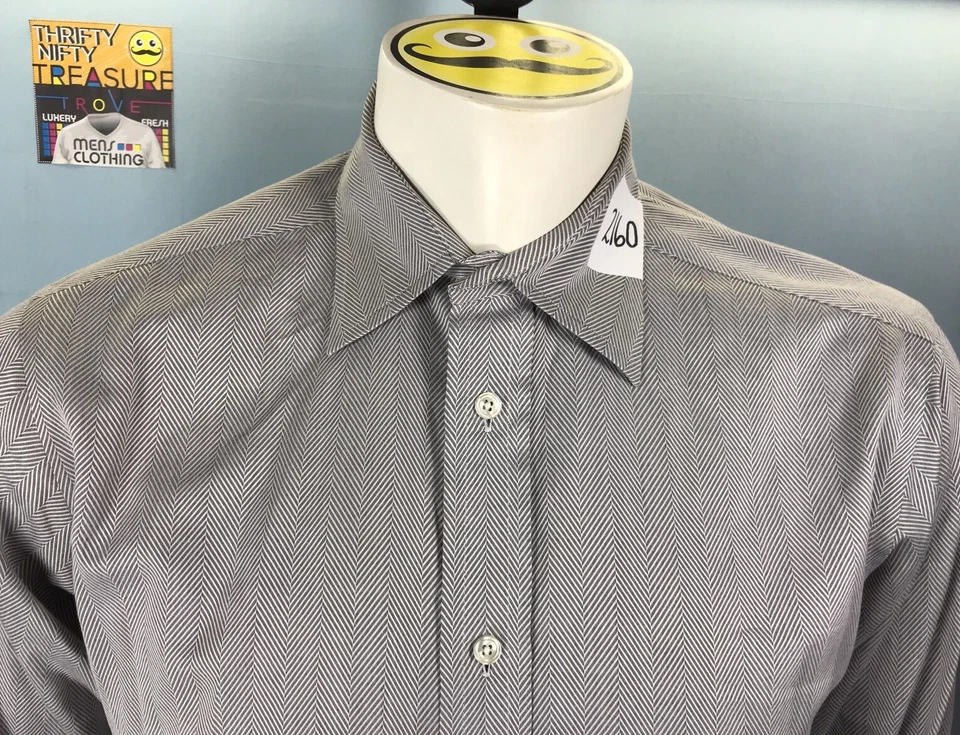 Camisa Para Hombres Faconnable EE. UU. 3 15.5 Larga Mediana Chevron Plateada Grapa Puño Francés Foto 2 de 4