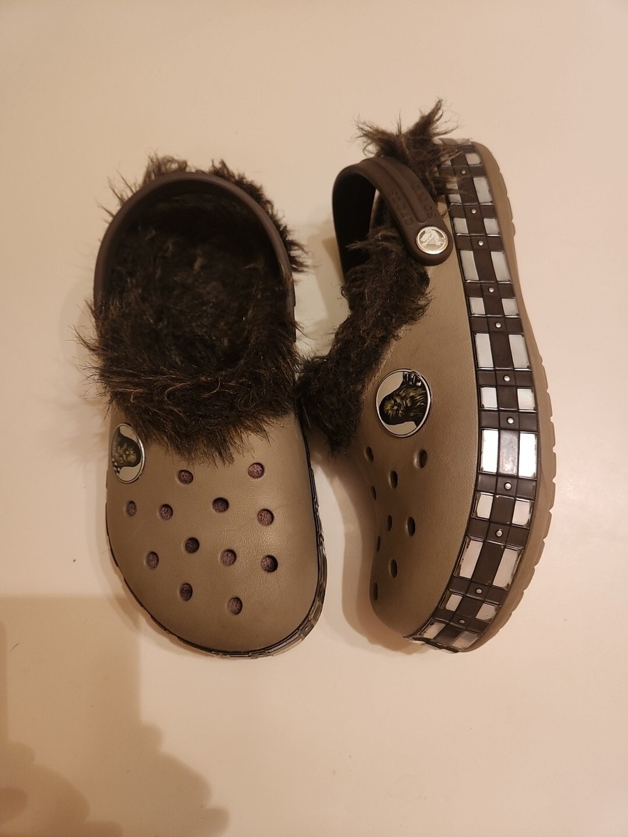 SIZE 7 Crocs Star Wars Chewbacca Classic Lined Clog Womens  display picture 3