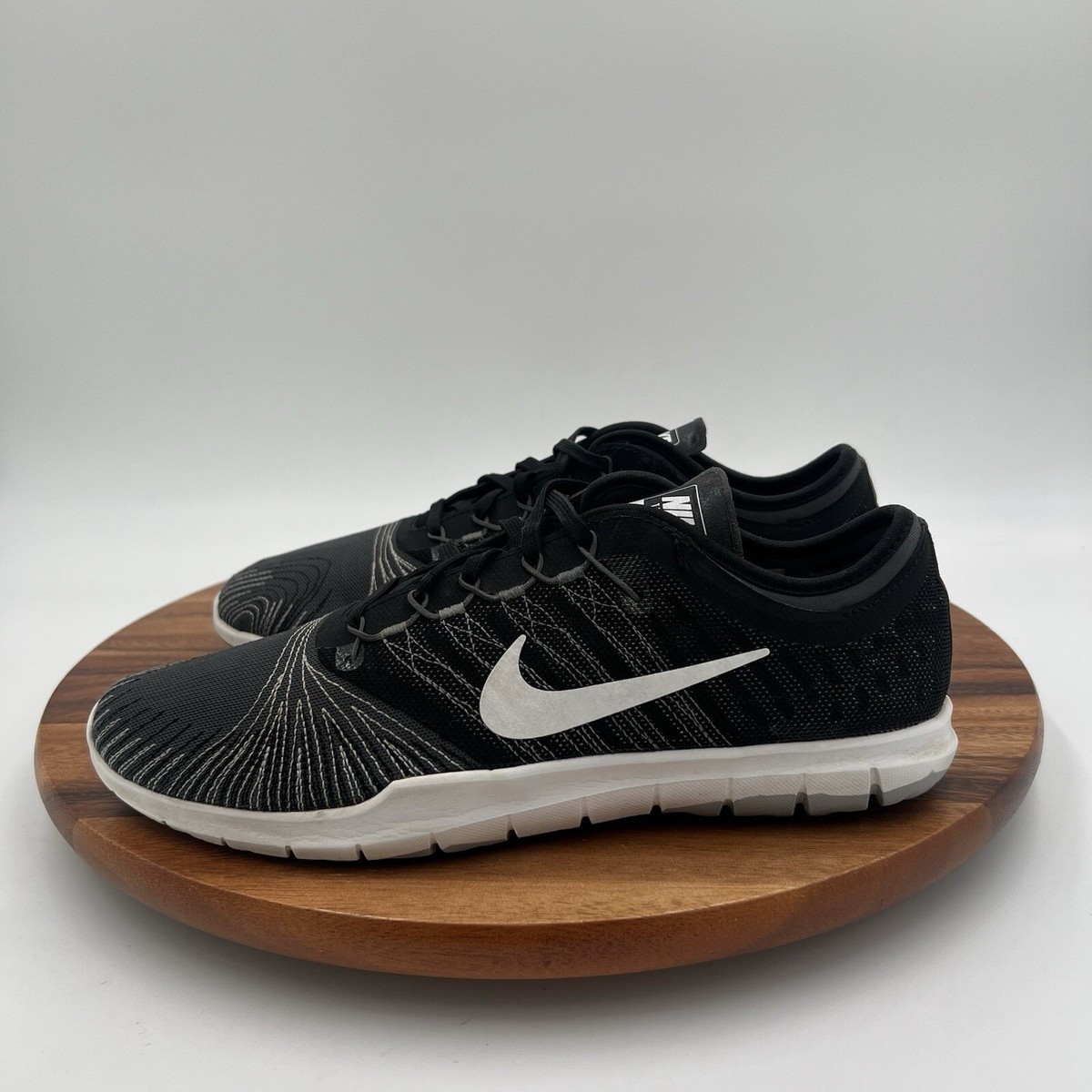Size 9.5 Nike Womens Flex Adapt TR 831579-001 Black/Gray Running