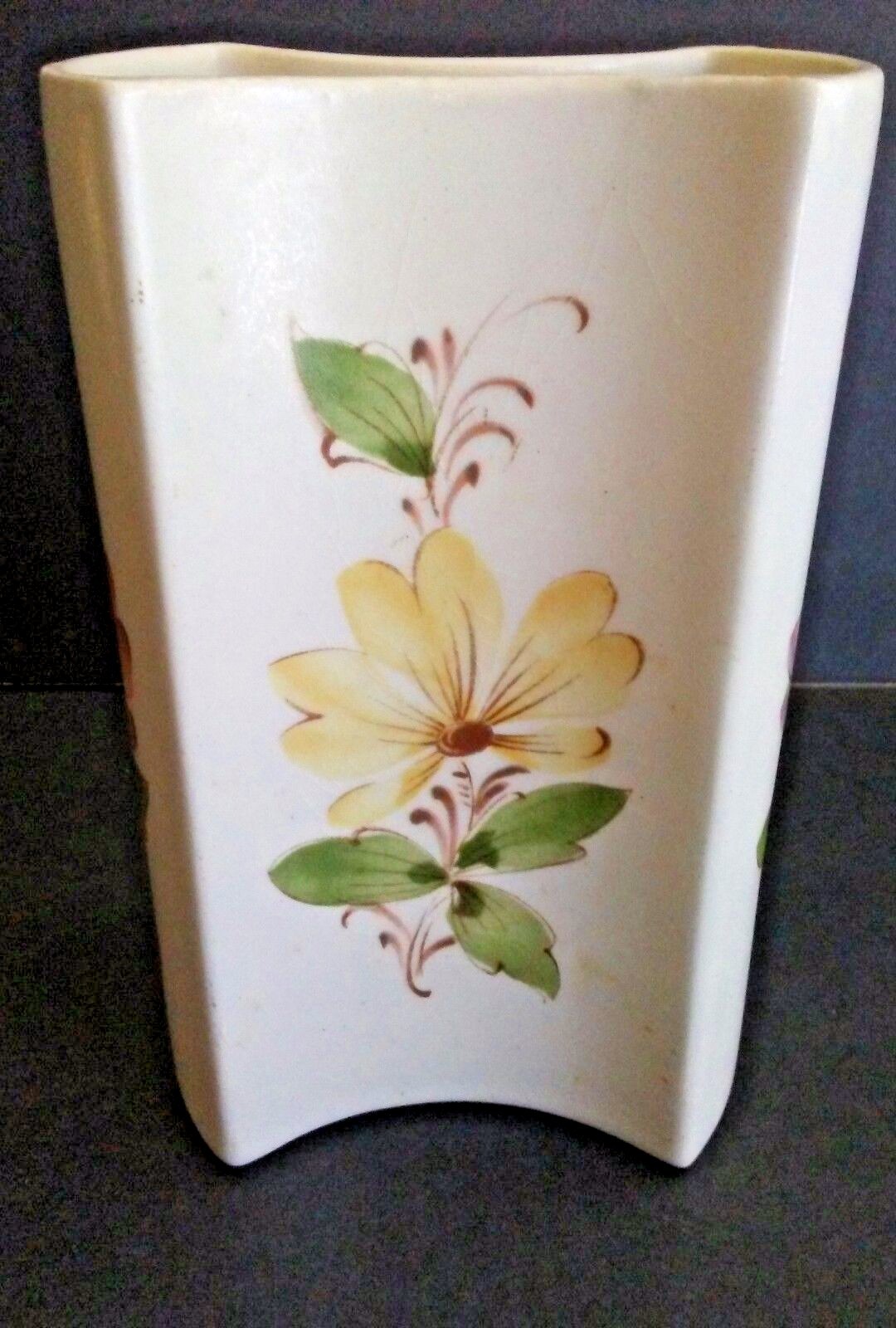 Foto 1 di 9