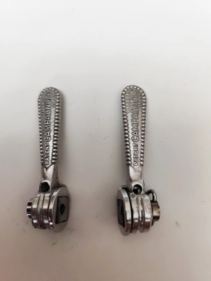 2 LEVIERS DE VITESSE CAMPAGNOLO RECORD YEAR 60/70 AVEC LE CARRÉ A BRASER - Photo 2/4