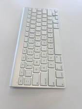 Apple A1314 Wireless Keyboard - MC184LL/B With Magic Mouse