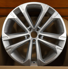 2025 2026 Audi Q7 Wheel 20x9 Rim 20 Sparkle Silver Oem 94212 4m0601025da 2025 2026 Audi Q7 Wheel 20x9 Rim 20 Sparkle Silver Oem 94212 4m0601025da