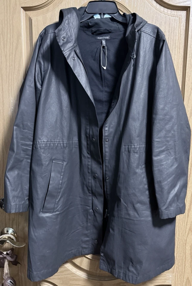 Parka con capucha negra de algodón encerado talla L de Eileen Fisher para mujer Foto 2 de 4