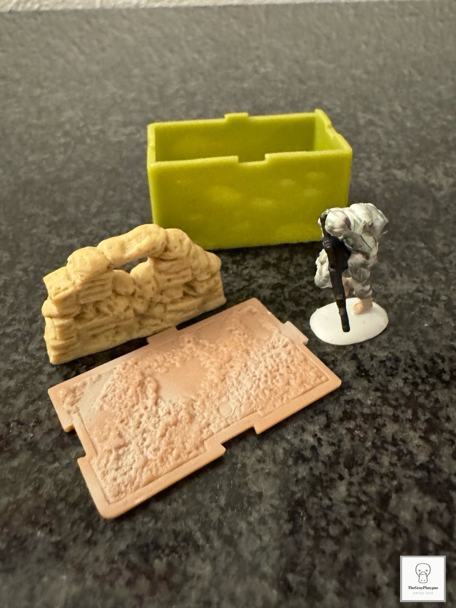 ZERBOZ Military Mini Soldier Toy Figure with Box and Sandbag