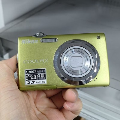 Nikon COOLPIX S3000 Digital Camera 12.0MP 4x Optical Zoom Light Green English