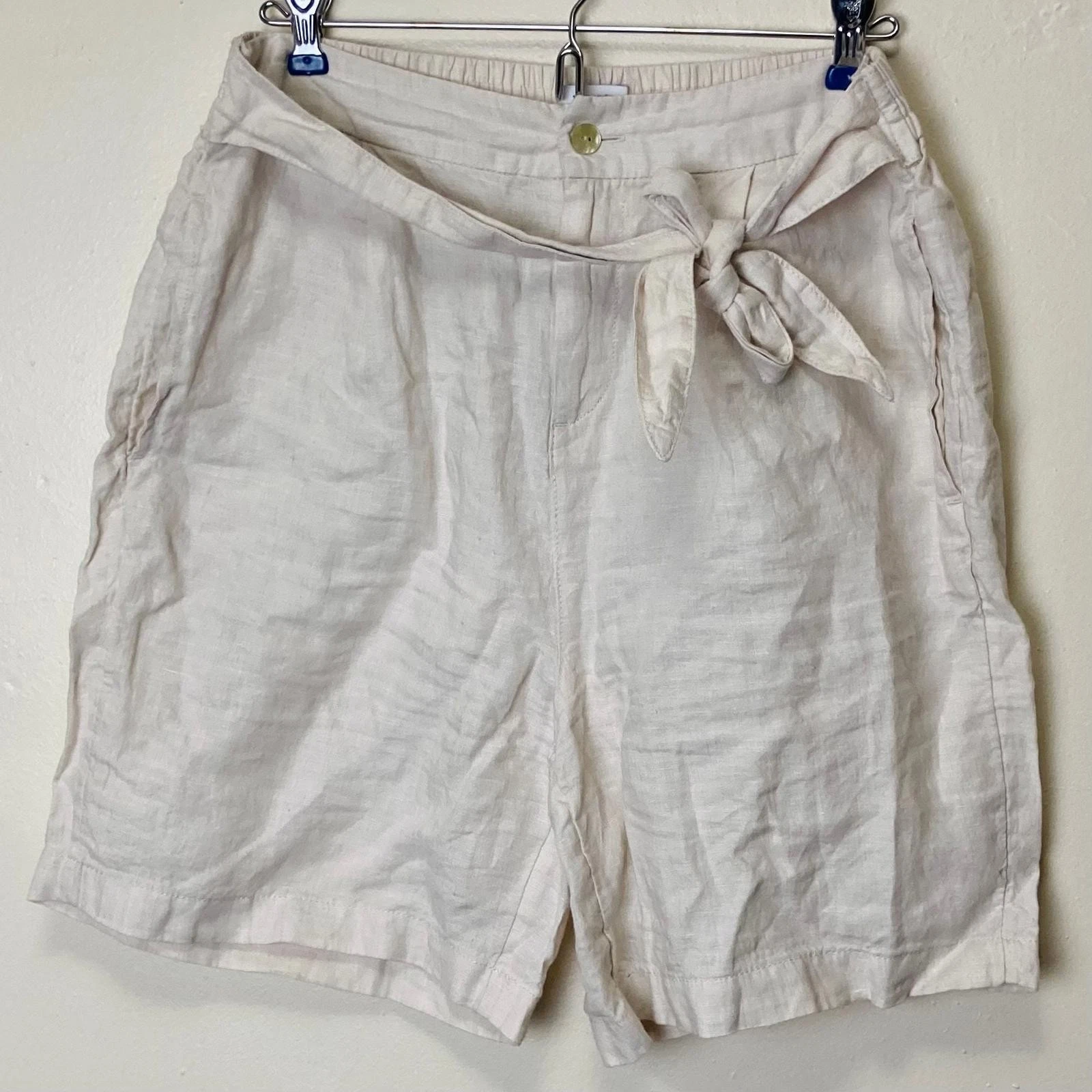 Halston Pure Linen Tie Waist Designer Shorts
Opens in a new window or tab