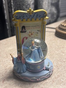 Disney Parks Cinderella Snow Globe Fairy Godmother Bibbidi Bobbidi Boo Figure