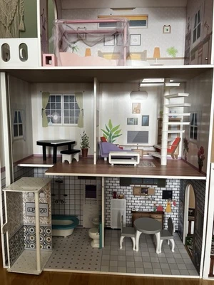 Puppenhaus - Bild 1 von 2
