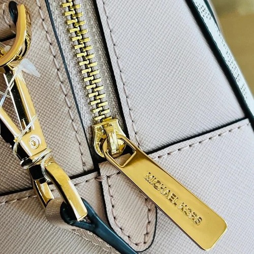 Cartera mediana de cuero/PVC Michael Kors MK Ayden opción billetera nueva con etiquetas rosa - Imagen 26 de 31