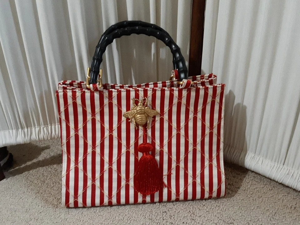 Queen Bee Michelle Ferguson handbag With Makeup Case Red Plaid Gold Bee - Image 2 of 4