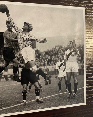 1936 Peru Team Berlin Olympics Removed Sticker Controversial Peru vs Austria - Picture 6 of 7