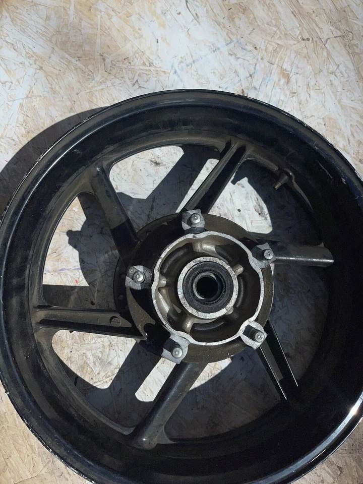 Honda CBR600F3 1998, llanta trasera, rueda trasera Foto 4 de 4