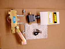 CPP BRASS PROPORTION VALVE W/BRACKET, LINES, SIDEMOUNT W/ JEGS ADJ.VALVE    New